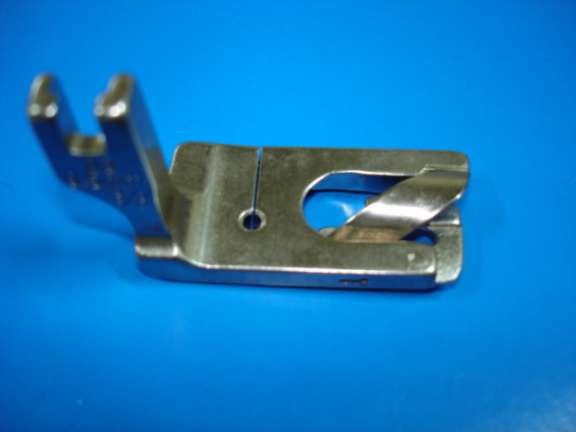 PIE DOBLADILLADOR MÁQUINA RECTA IND 3/8